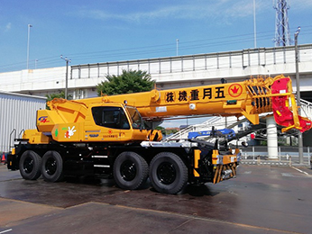 TADANO CREVO 700 G4
